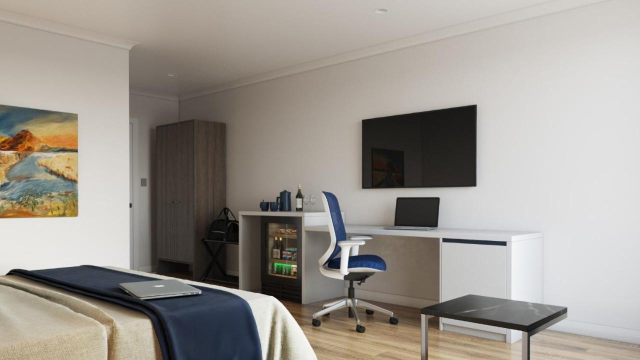The Cambridge Hotel 4*